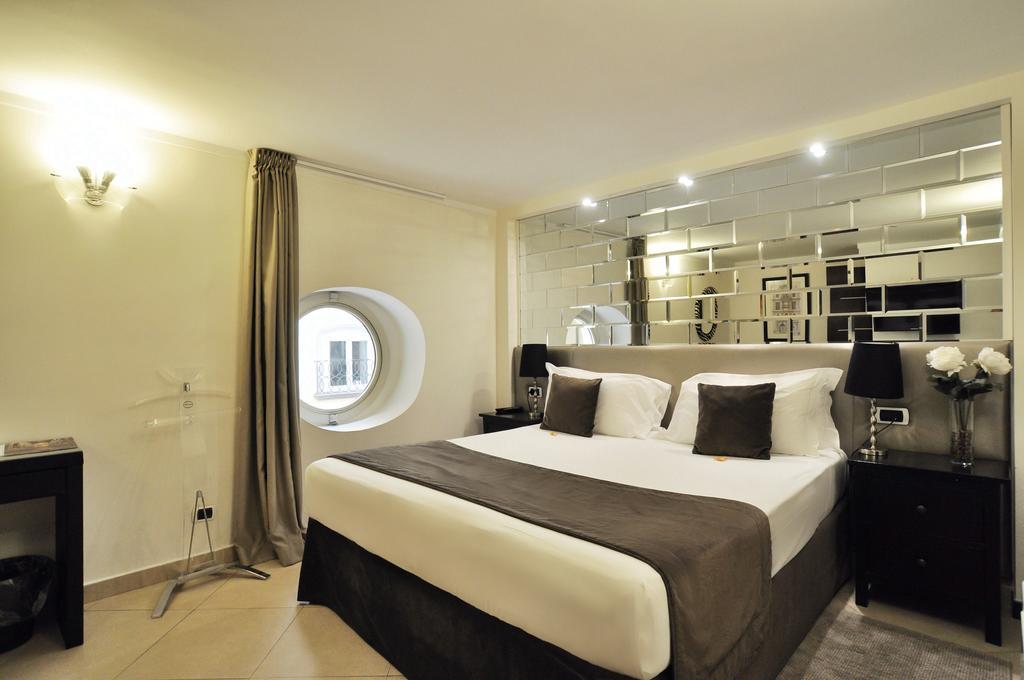 Bed and Breakfast The Royals Experience Nápoles Habitación foto